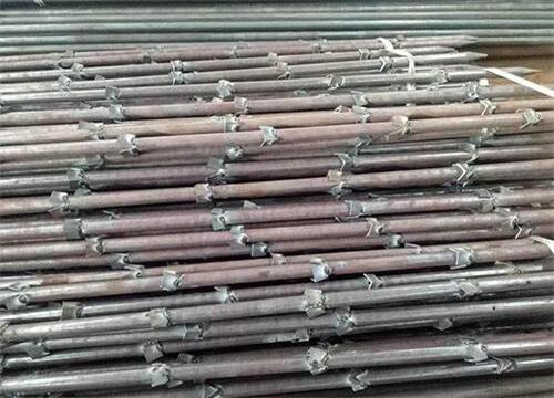 市南隧道钢花管